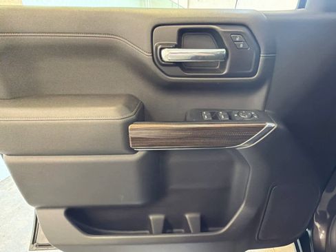 Used 2022 Chevrolet Silverado 1500 RST image 19