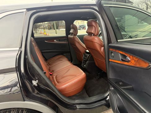 Used 2019 Lincoln Nautilus Reserve image 29