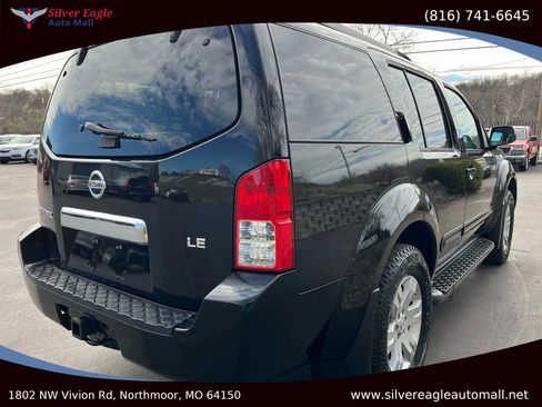 Used 2005 Nissan Pathfinder LE image 4