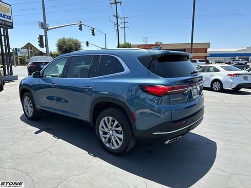 Certified 2025 Buick Enclave Preferred FWD image 6