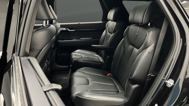 Used 2024 Hyundai Palisade Calligraphy AWD/4WD image 25