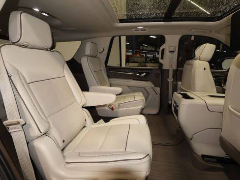 Used 2021 GMC Yukon Denali w/ Denali Ultimate Package image 29