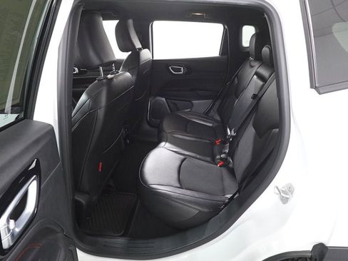 Used 2024 Jeep Compass Trailhawk image 23