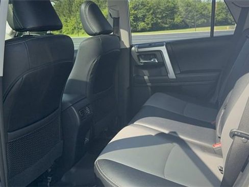 Used 2023 Toyota 4Runner SR5 Premium image 12