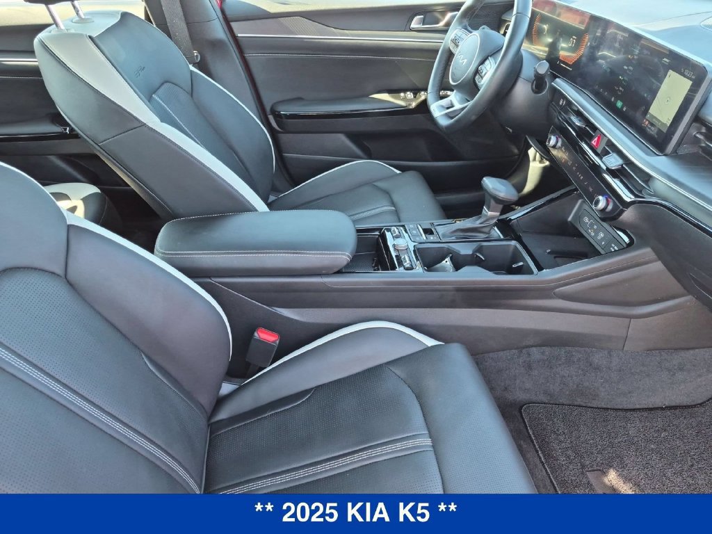 Used 2025 Kia K5 GT-Line w/ GT-Line Premium Package FWD image 33