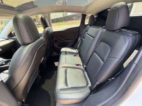 Used 2020 Tesla Model Y Long Range AWD/4WD image 11