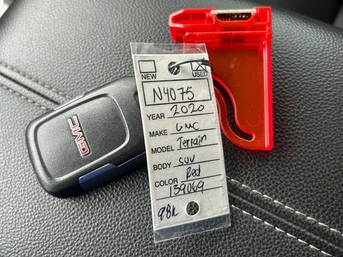 Used 2020 GMC Terrain Denali w/ Denali Premium Package image 41