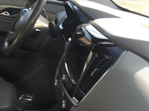 Used 2019 Chevrolet Traverse LT w/ LT Premium Package FWD image 28