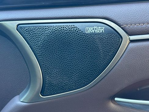 Certified 2021 Lexus ES 300h w/ Accessory Package image 22