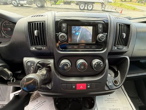 Used 2019 RAM ProMaster 2500 FWD image 4