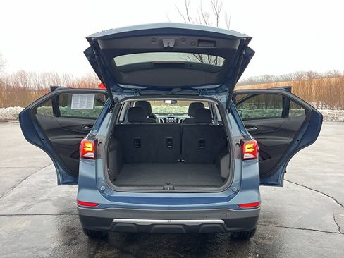 Used 2024 Chevrolet Equinox LT image 37