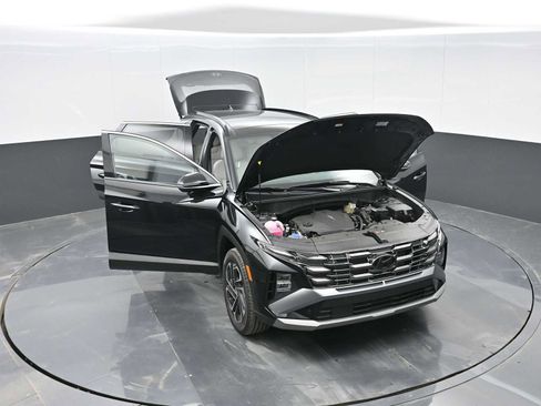 Certified 2025 Hyundai Tucson Limited image 38
