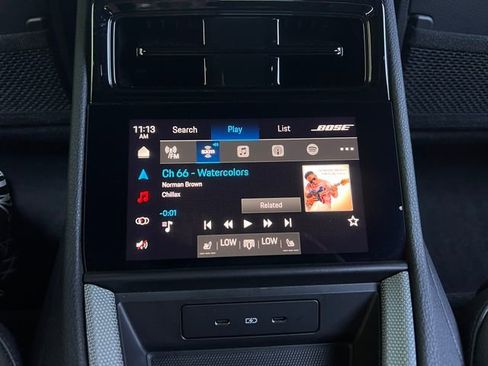 Used 2025 Porsche Panamera w/ Premium Package image 19