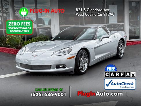 Used 2012 Chevrolet Corvette Coupe w/ 2LT Preferred Equipment Group RWD image 1