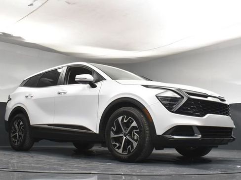 Used 2025 Kia Sportage EX FWD image 30