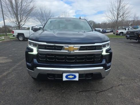Used 2023 Chevrolet Silverado 1500 LT AWD/4WD image 7