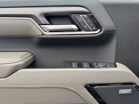 New 2026 Chevrolet Silverado 1500 ZR2 AWD/4WD image 13