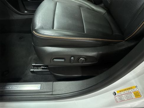 Used 2022 GMC Acadia AT4 w/ Preferred Package image 25