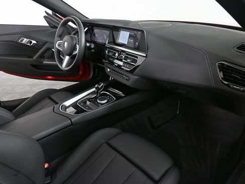 Used 2024 BMW Z4 sDrive30i image 19