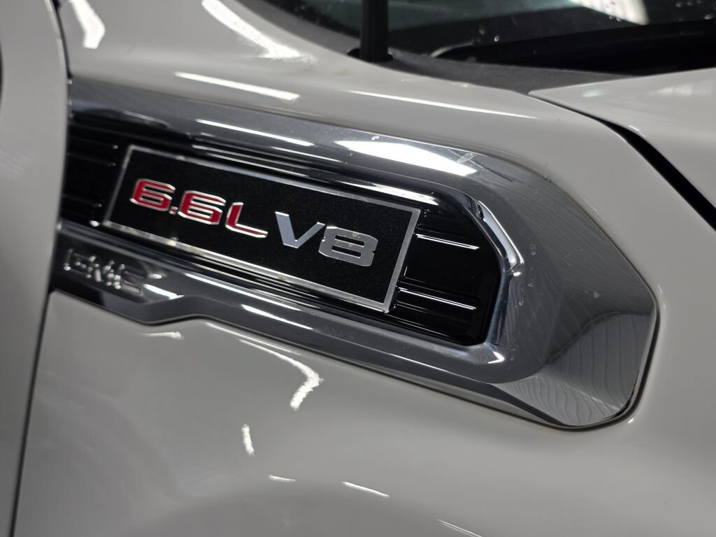 Used 2020 GMC Sierra 2500 SLE w/ SLE Value Package; AWD/4WD image 5