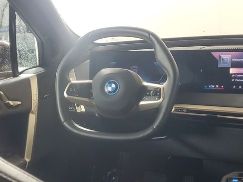 Certified 2025 BMW iX xDrive50 image 12