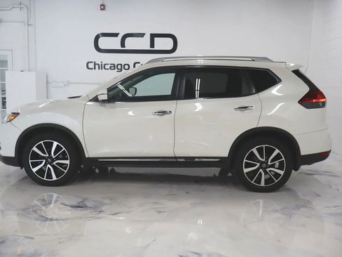 Used 2017 Nissan Rogue SL w/ SL Premium Package AWD/4WD image 4