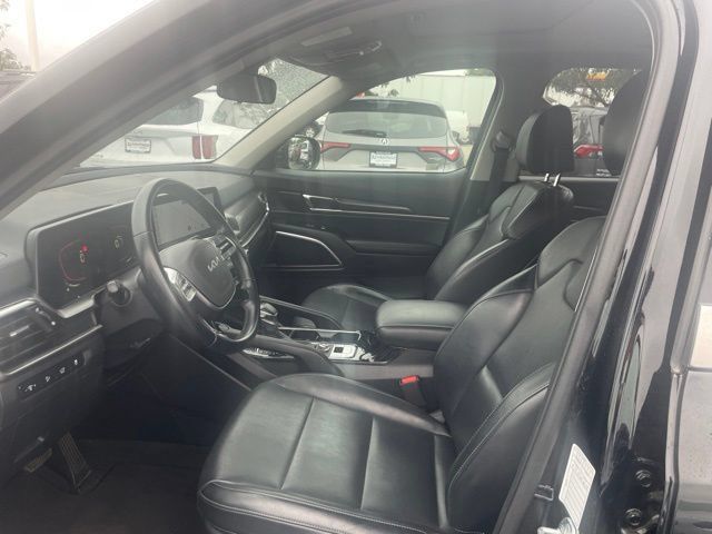 Used 2025 Kia Telluride S FWD image 7