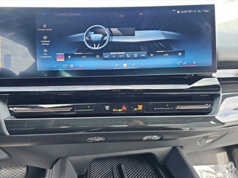 Used 2025 BMW 530i RWD image 24