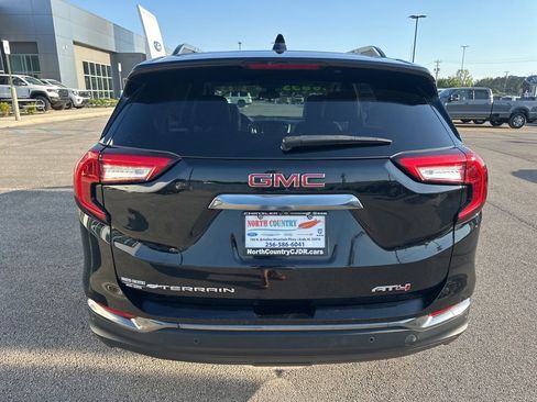 Used 2022 GMC Terrain AT4 w/ Infotainment Package II image 8