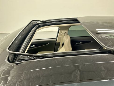 Used 2022 Lincoln Nautilus Reserve w/ Luxury Package image 20