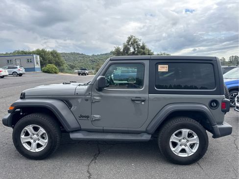 Used 2022 Jeep Wrangler Sport S image 8
