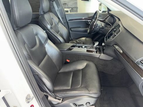 Used 2019 Volvo XC90 T6 Momentum w/ Advanced Package AWD/4WD image 39