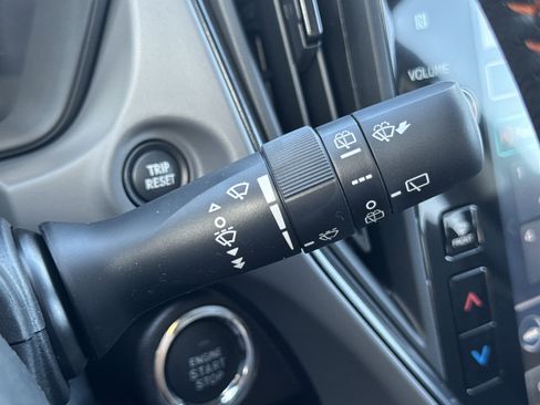 New 2026 Subaru Crosstrek 2.5i Limited w/ Crosstrek Mirror Package image 18