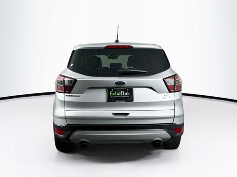 Used 2017 Ford Escape SE FWD image 7