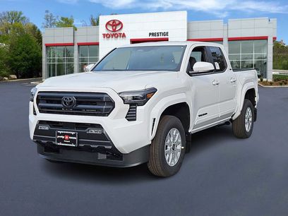 New 2025 Toyota Tacoma SR5