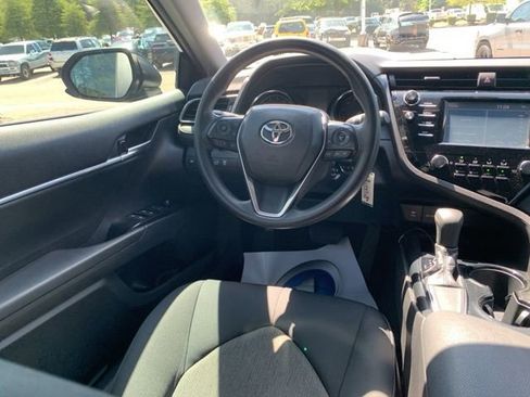Used 2019 Toyota Camry LE image 35