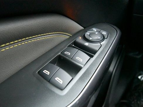 New 2026 Chevrolet Trax ACTIV w/ Sunroof Package FWD image 17
