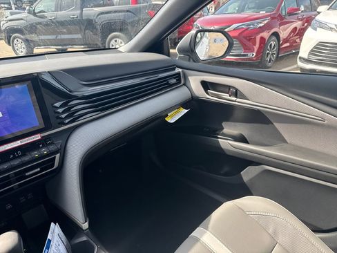 New 2026 Toyota Camry SE AWD/4WD image 30