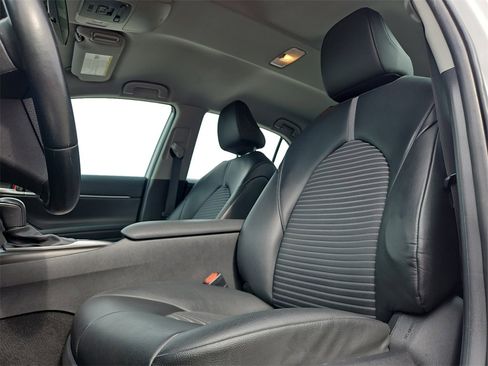 Used 2023 Toyota Camry SE image 27