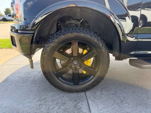Used 2020 Ford F150 Lariat RWD image 4