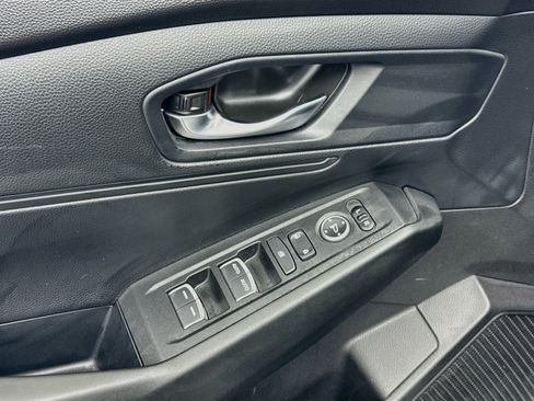 Used 2025 Honda Accord LX image 15