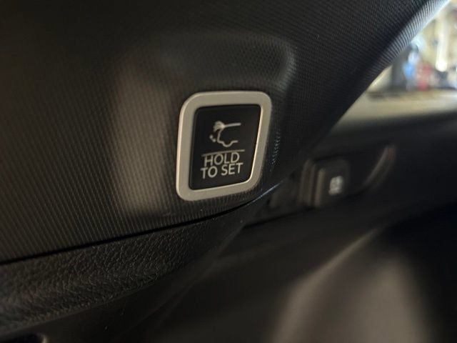 Used 2023 Jeep Grand Cherokee Altitude AWD/4WD image 34