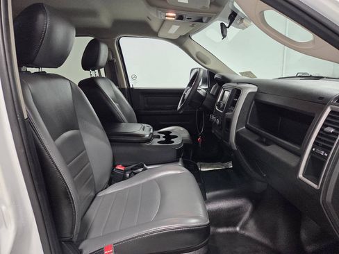 Used 2022 RAM 1500 Tradesman w/ Chrome Appearance Group AWD/4WD image 19