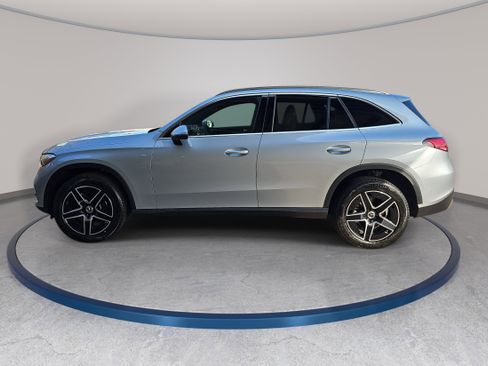 New 2026 Mercedes-Benz GLC 300 image 8