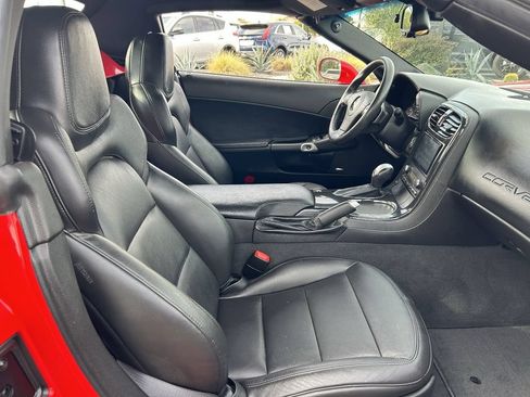 Used 2012 Chevrolet Corvette Convertible w/ 2LT Preferred Equipment Group RWD image 12