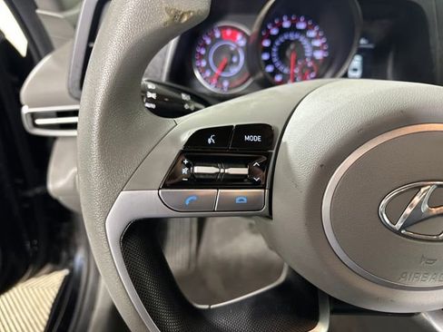 Used 2023 Hyundai Elantra SE w/ Cargo Package image 15