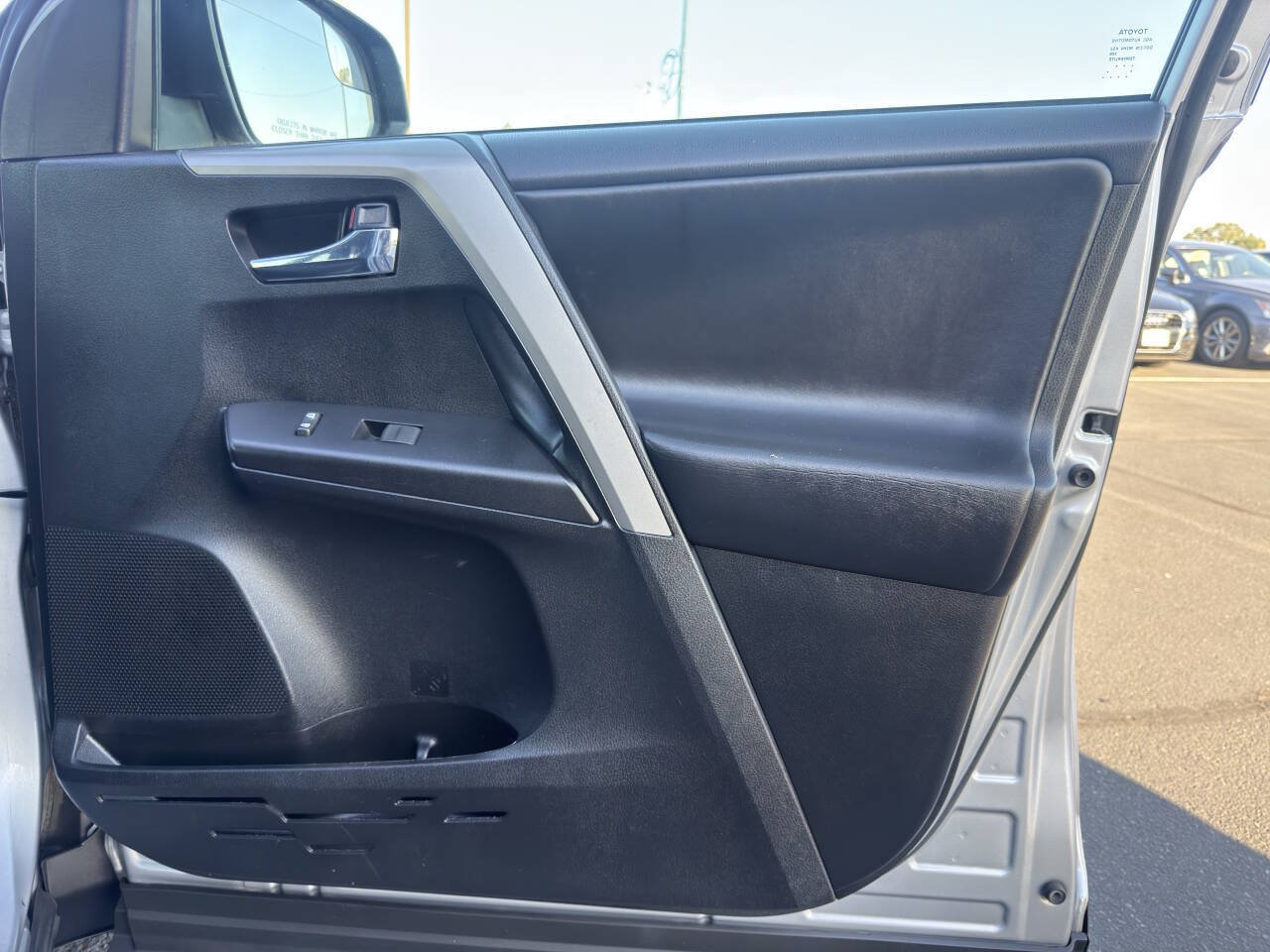 Used 2018 Toyota RAV4 XLE w/ All Weather Liner Package FWD image 14