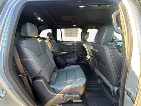 New 2026 GMC Acadia AT4 w/ Luxury Package image 11
