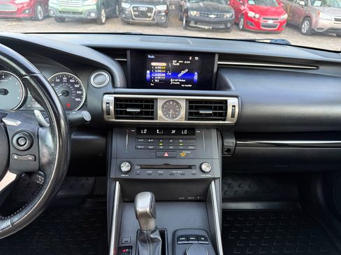 Used 2016 Lexus IS 200t image 27