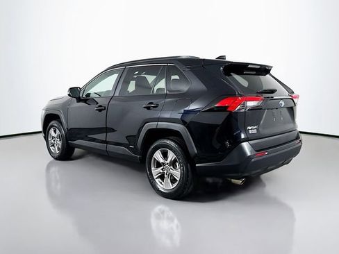 Certified 2024 Toyota RAV4 LE AWD/4WD image 6